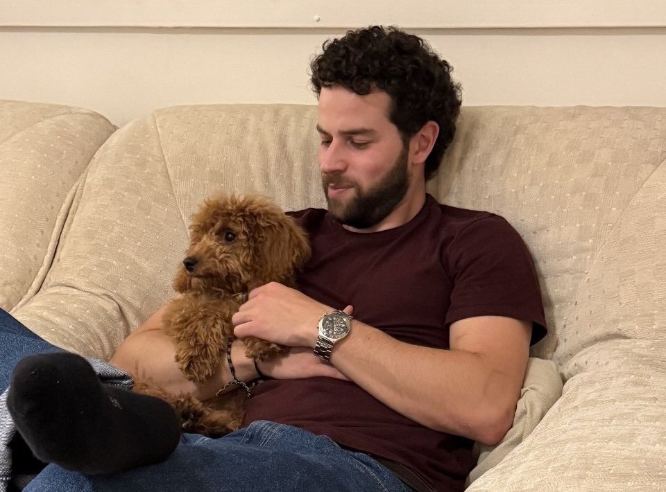 Miguel, pet sitter in Malden, photo 4