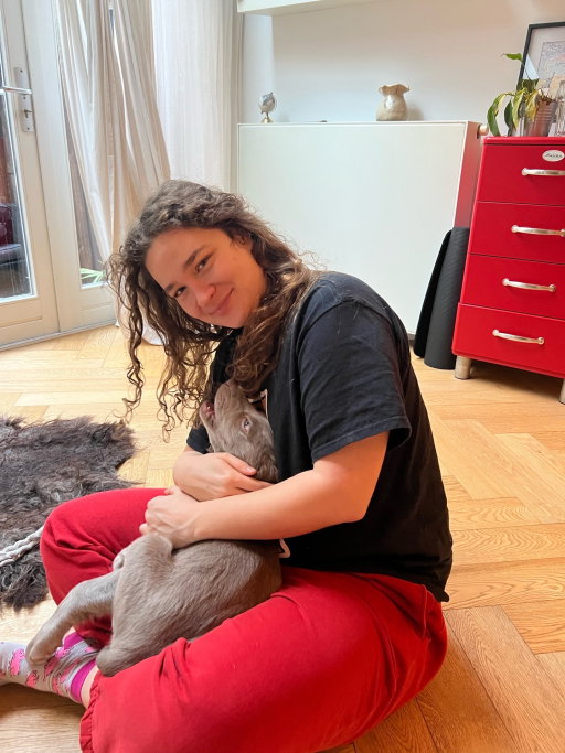 Ana, dierenoppas in Amsterdam, foto 3