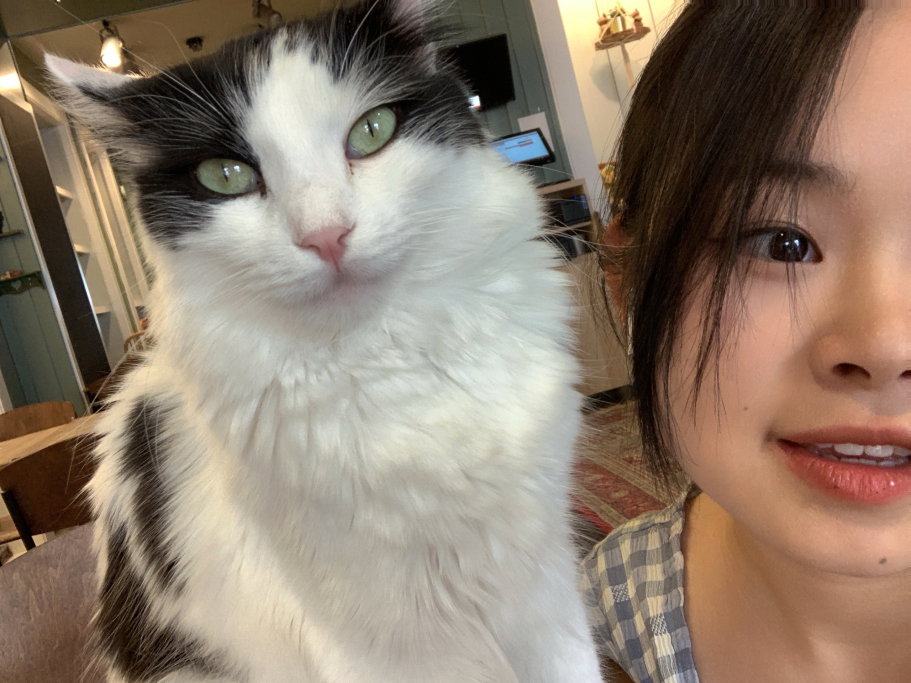 Congxiao, dierenoppas in Leiden, foto 2