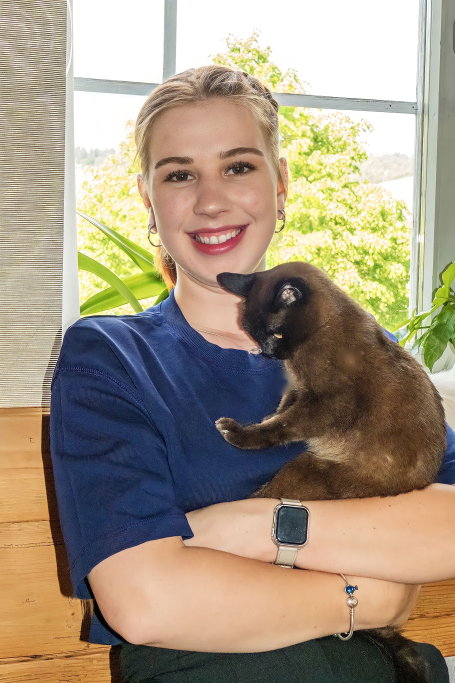 Ellen, pet sitter in Düsseldorf, photo 1