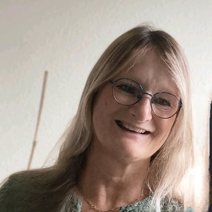 Edith, Hondenpension in Rijen