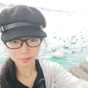 Yixuan, Dog Walking in Noordoost, Utrecht