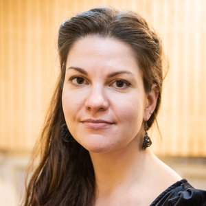 Viktoria, Hondenoppas in 's Gravenzande
