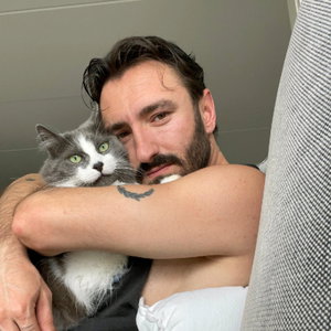 Alpay, Kattenoppas in Nijkerk Gld