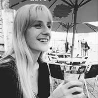Elisa, Hondenuitlaatservice in Aalst