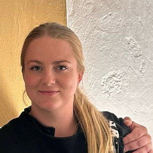 Vera, Hondenoppas in Randenbroek, Amersfoort