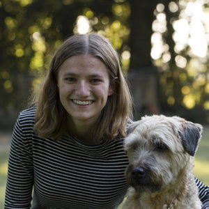 Anna, Hondenuitlaatservice in Helmond