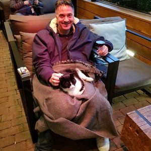 Steve, Huisoppas in 's Gravenhage