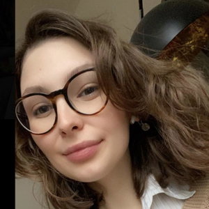 Alicia, Welpenbetreuung in Berlin