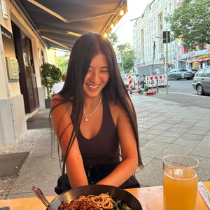 Shan Shan, Seniorenhundebetreuung in Guntzelkiez, Berlin