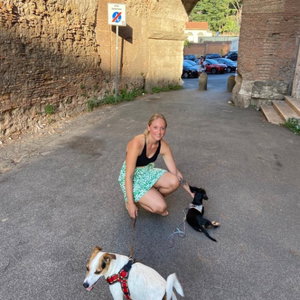 Lisa, Dog Sitting in Garching Bei Munchen