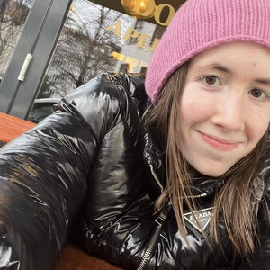 Daniella, Seniorenhundebetreuung in Putzbrunn