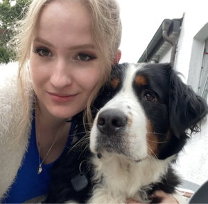 Muriel, Seniorenhundebetreuung in Moers