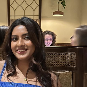 Pallavi, Hondenoppas in Amsterdam