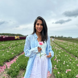 Sanika, Hondenoppas in Amsterdam