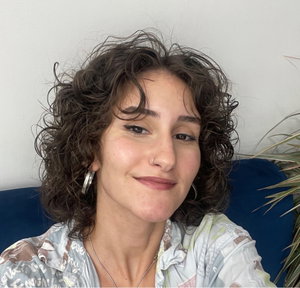 Natalia, Hondenoppas in Cool, Rotterdam