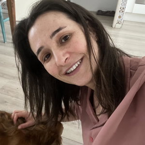 Mireia, Kattenoppas in Amstelhoek