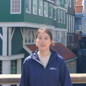 Yuqi, House Sitting in Udenhout