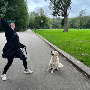 Jet, Hondenoppas in Amsterdam