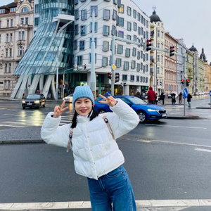 Janice, Pet Sitting in Munchen