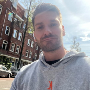 Aart, Puppyopvang in Oud West, Amsterdam