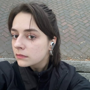 Daria, Hondenoppas in Amsterdam
