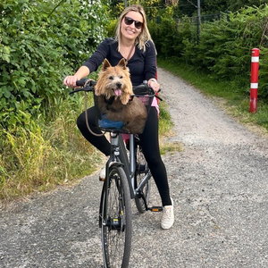 Gabriela, Hondenopvang in 's Gravenhage