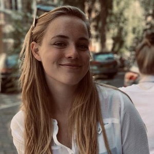Melissa, Hondenoppas in Hoofddorppleinbuurt, Amsterdam