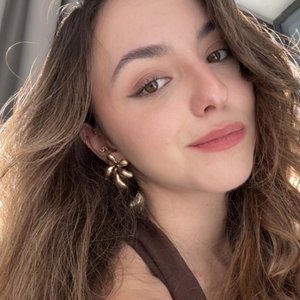 Zeynep, Hondenoppas in Rotterdam