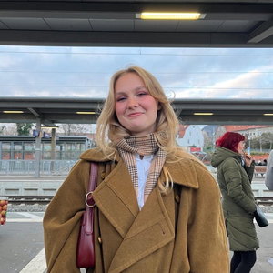 Karla, Seniorenhundebetreuung in Merseburg