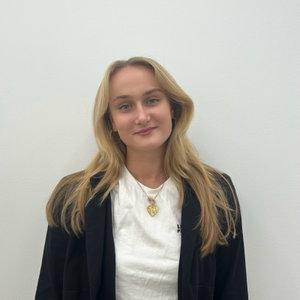 Femke, Kattenoppas in 's Gravenhage
