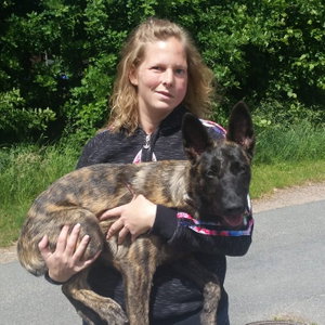 Julia, Seniorenhundebetreuung in Bornsen