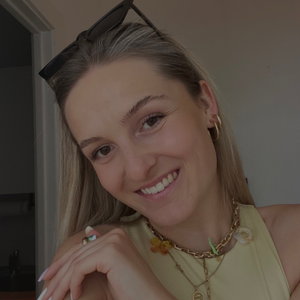 Laura, Welpenbetreuung in Hamburg