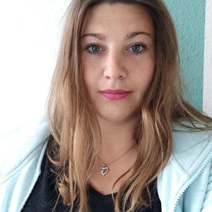 Stefanie, Haussitting in Langenfeld (rheinland)