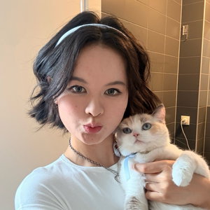 Sylvia, Kattenoppas in Amsterdam