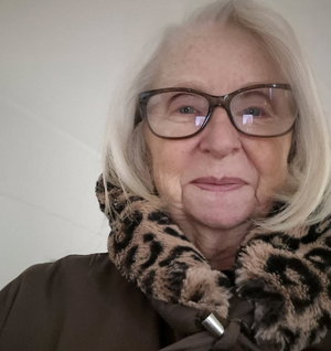 Els, Dog Walking in Noordoost, Utrecht