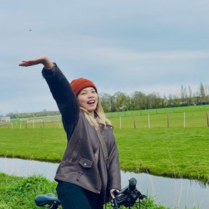 Kaelyn, Kattenoppas in 's Gravenzande