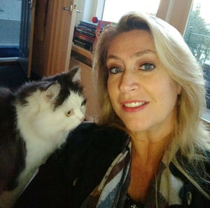Saskia, Hondenuitlaatservice in Noordhoek