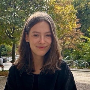 Helen, Seniorenhundebetreuung in Berlin