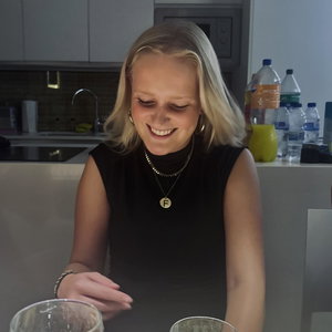 Fabienne, Hondenoppas in Nijmegen