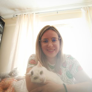 Ildikó, Kattenoppas in Zijderveld
